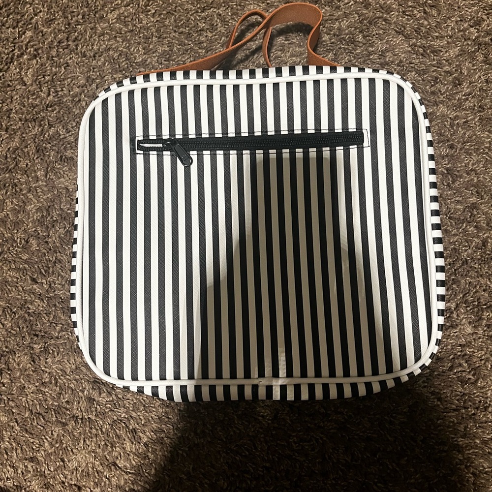 Travel bag